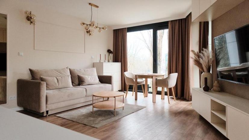 Unia Lublin Elegance Apartments ภายนอก รูปภาพ